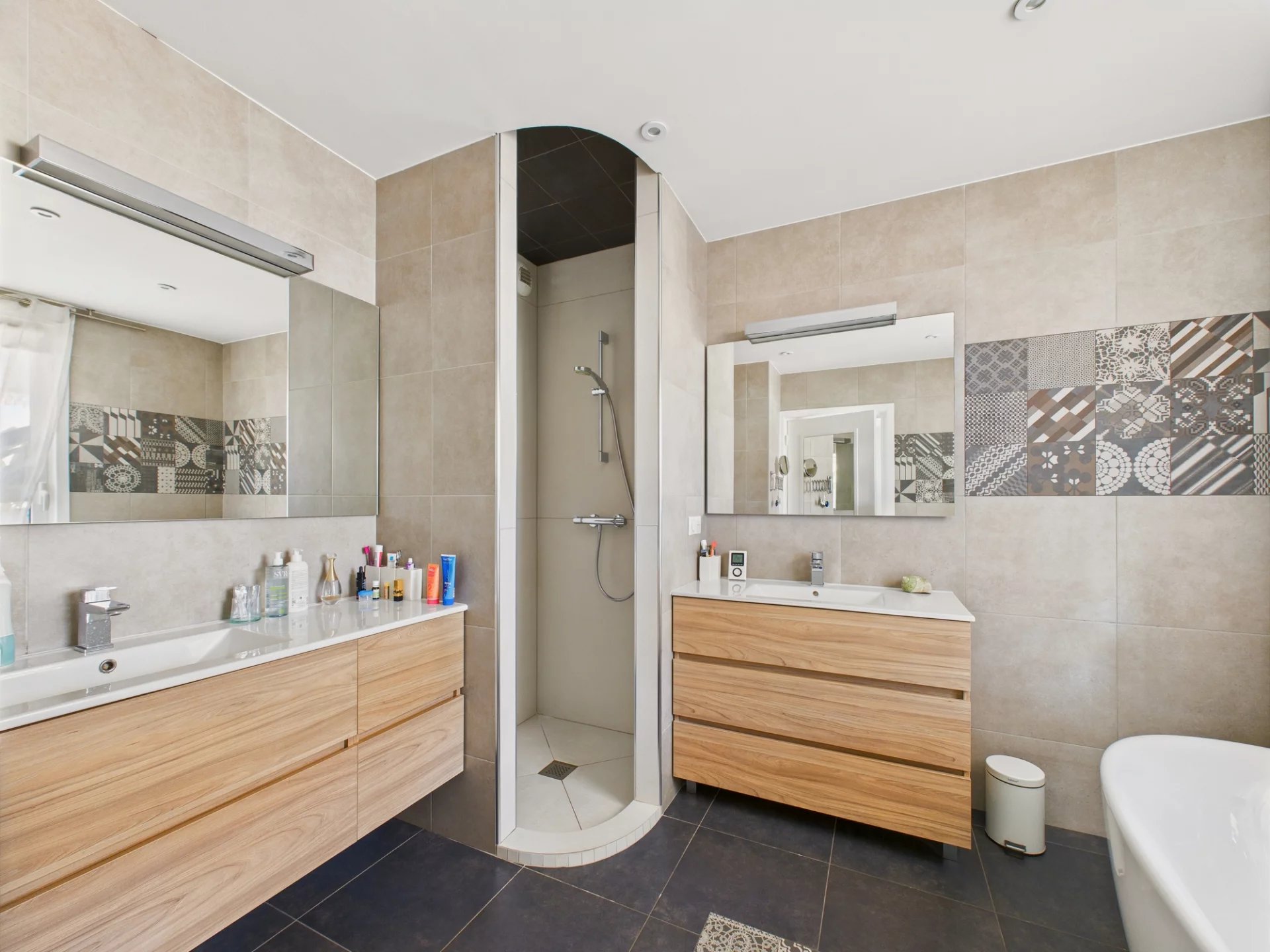 4 pièces Duplex 190m² dernier étage – Rue François Guisol NICE Le Port