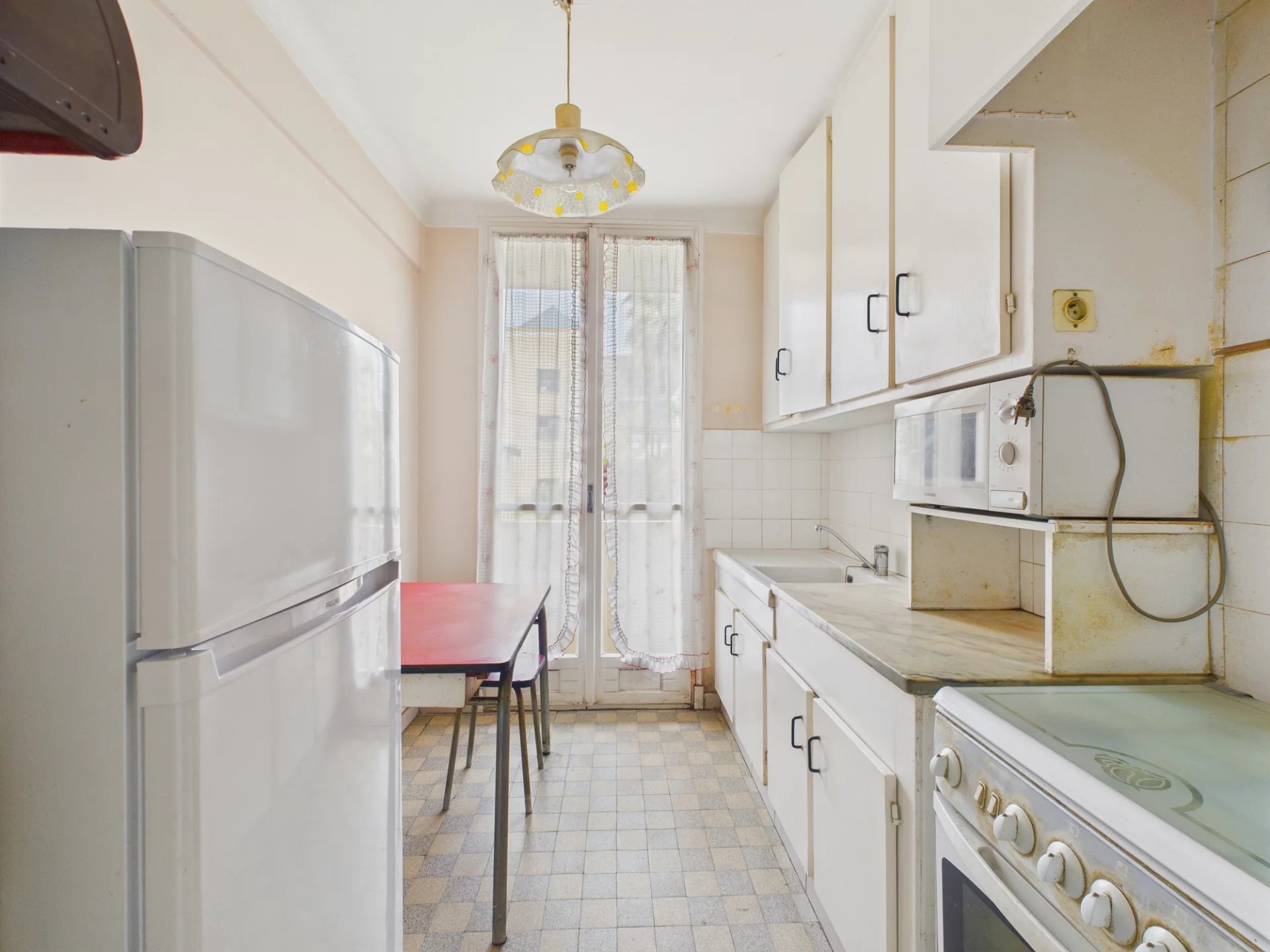 Appartement 4 pièces Balcons – 64m² – Cave – Parking Collectif – Av Desiree Clary – NICE