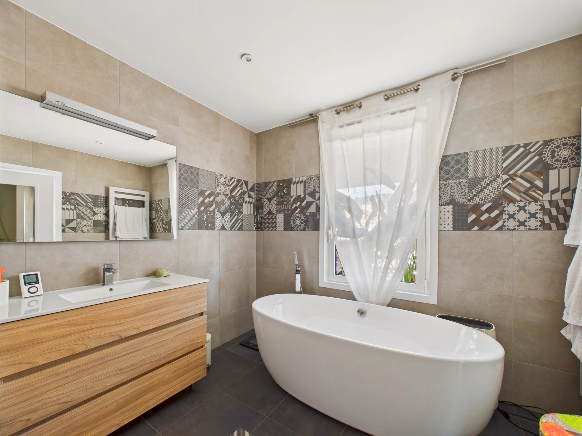 4 pièces Duplex 190m² dernier étage – Rue François Guisol NICE Le Port