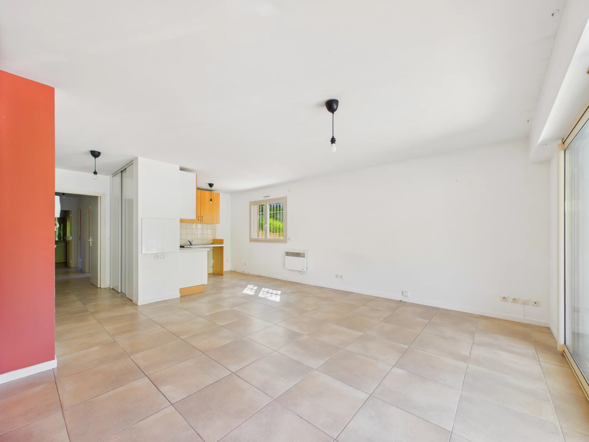 Appartement 3 pièces 71m² + Terrasse + 2 Parkings – Av des Plantiers ST LAURENT DU VAR
