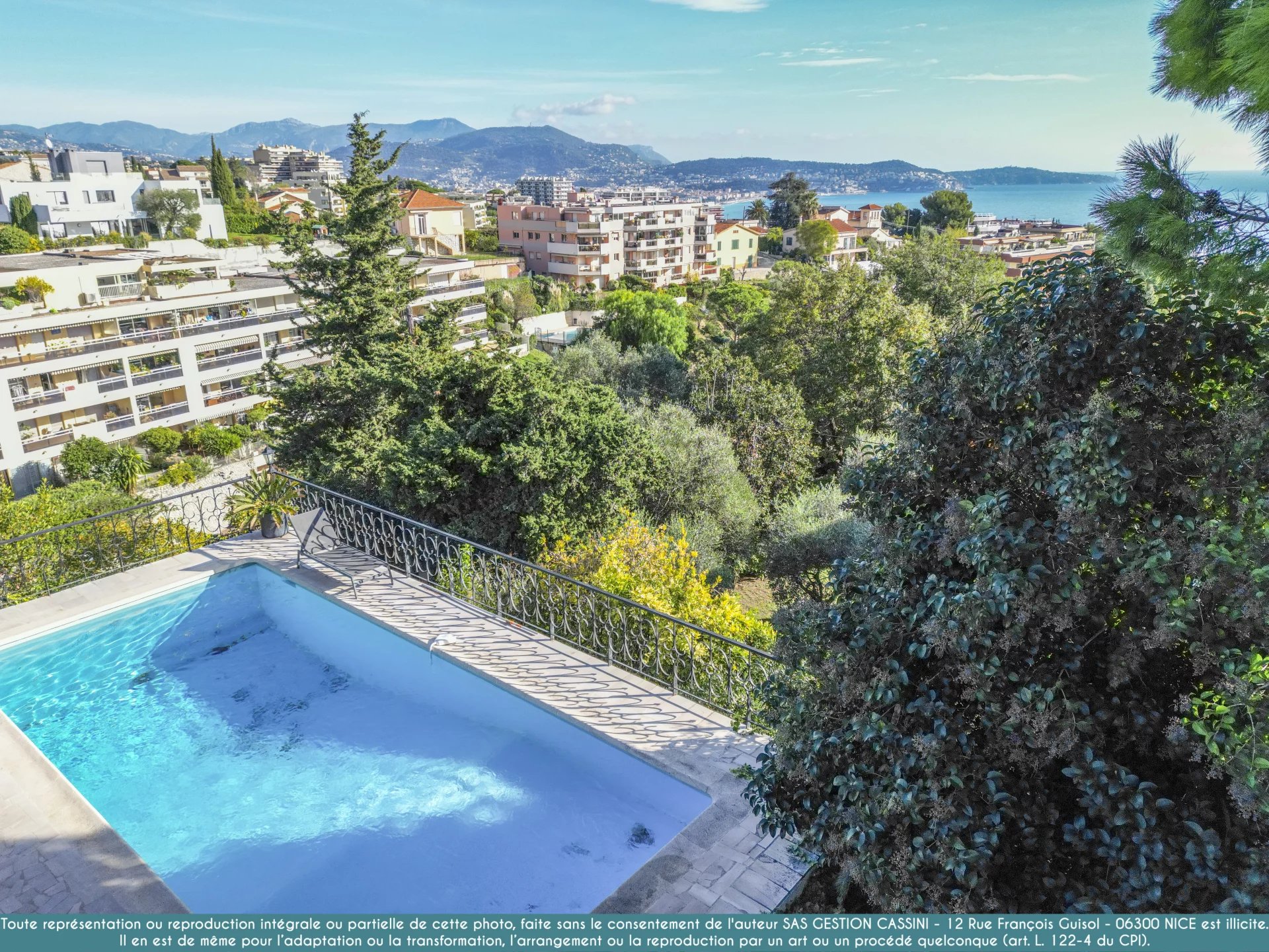 VILLA DE LUXE 326m² PISCINE GARAGE NOMBREUX PARKINGS – NICE FABRON/LANTERNE