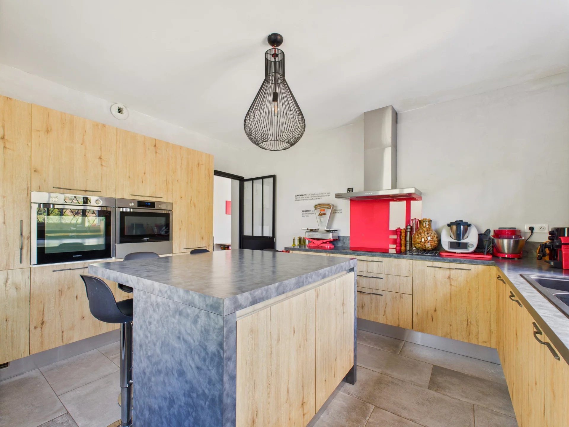 Bas de VILLA 4 pièces 114m² Jardin / Terrasse + Grand garage – Av de Féric NICE