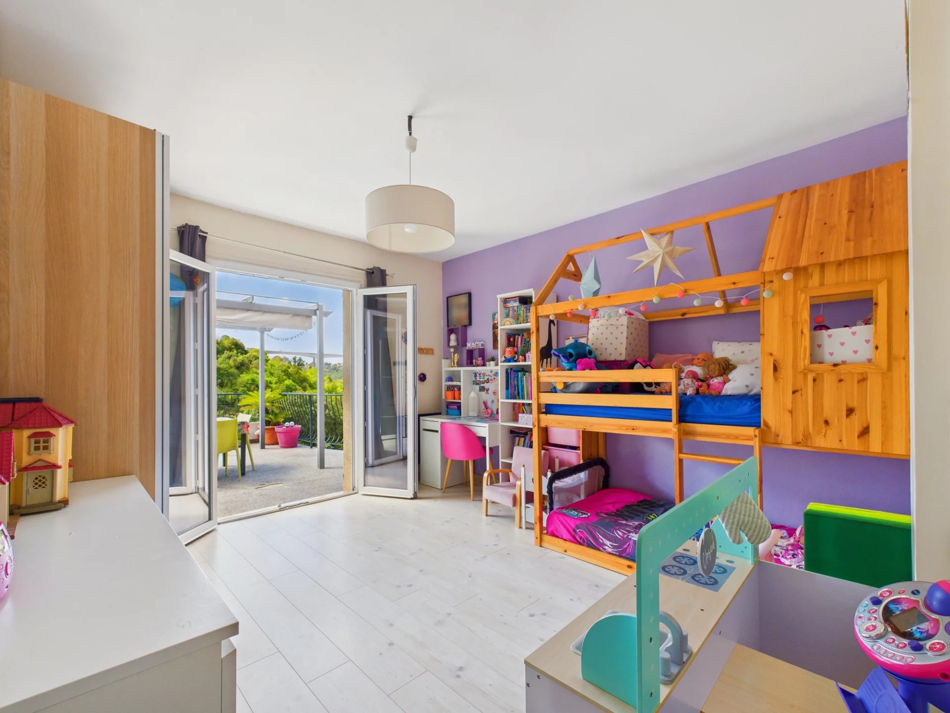 Bas de VILLA 4 pièces 114m² Jardin / Terrasse + Grand garage – Av de Féric NICE