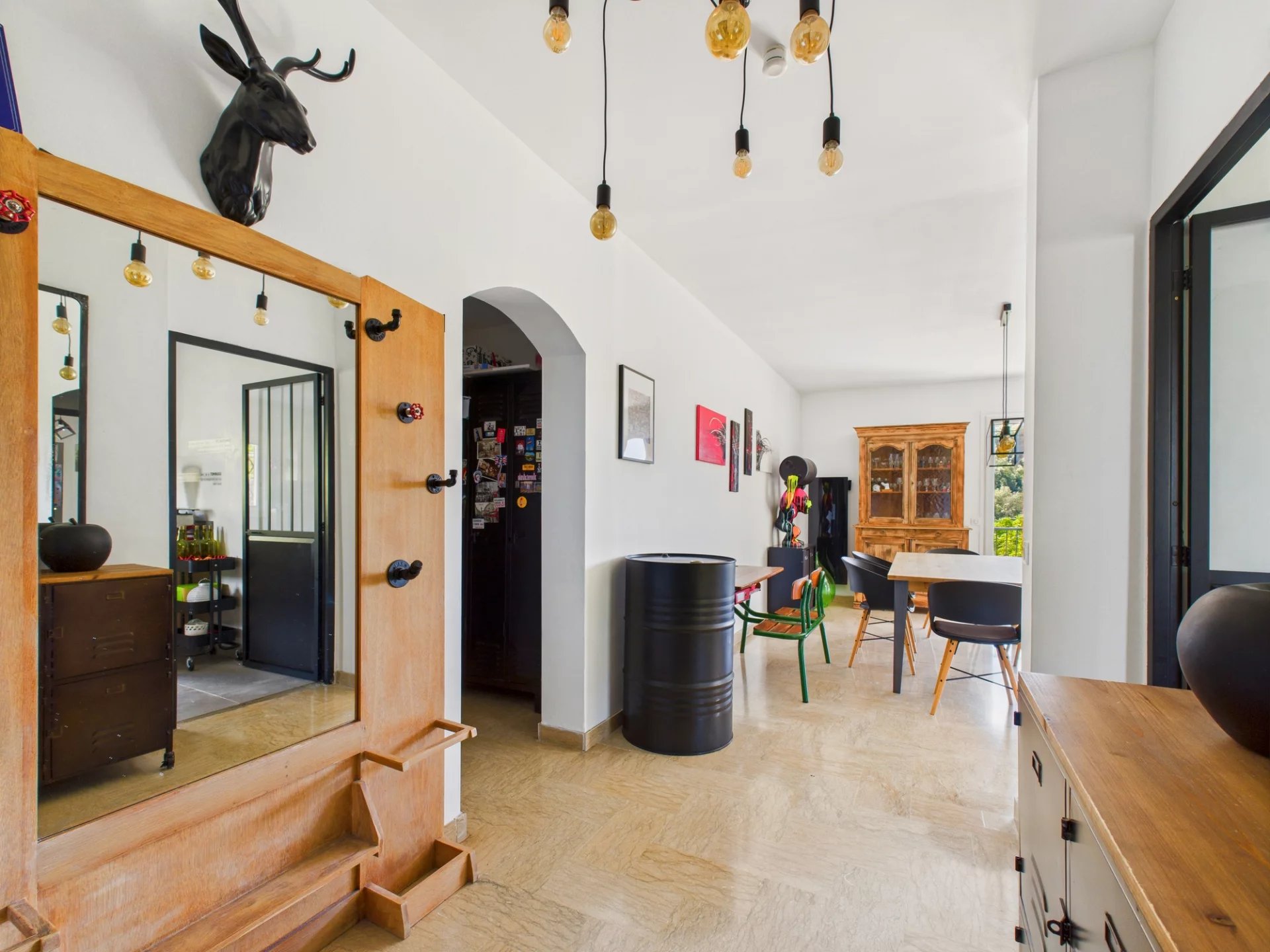 Bas de VILLA 4 pièces 114m² Jardin / Terrasse + Grand garage – Av de Féric NICE