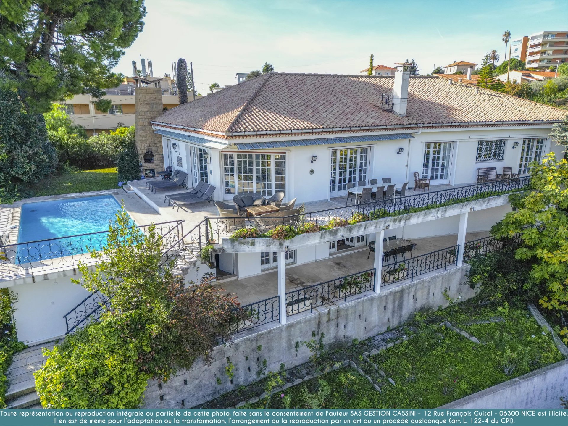 VILLA DE LUXE 326m² PISCINE GARAGE NOMBREUX PARKINGS – NICE FABRON/LANTERNE