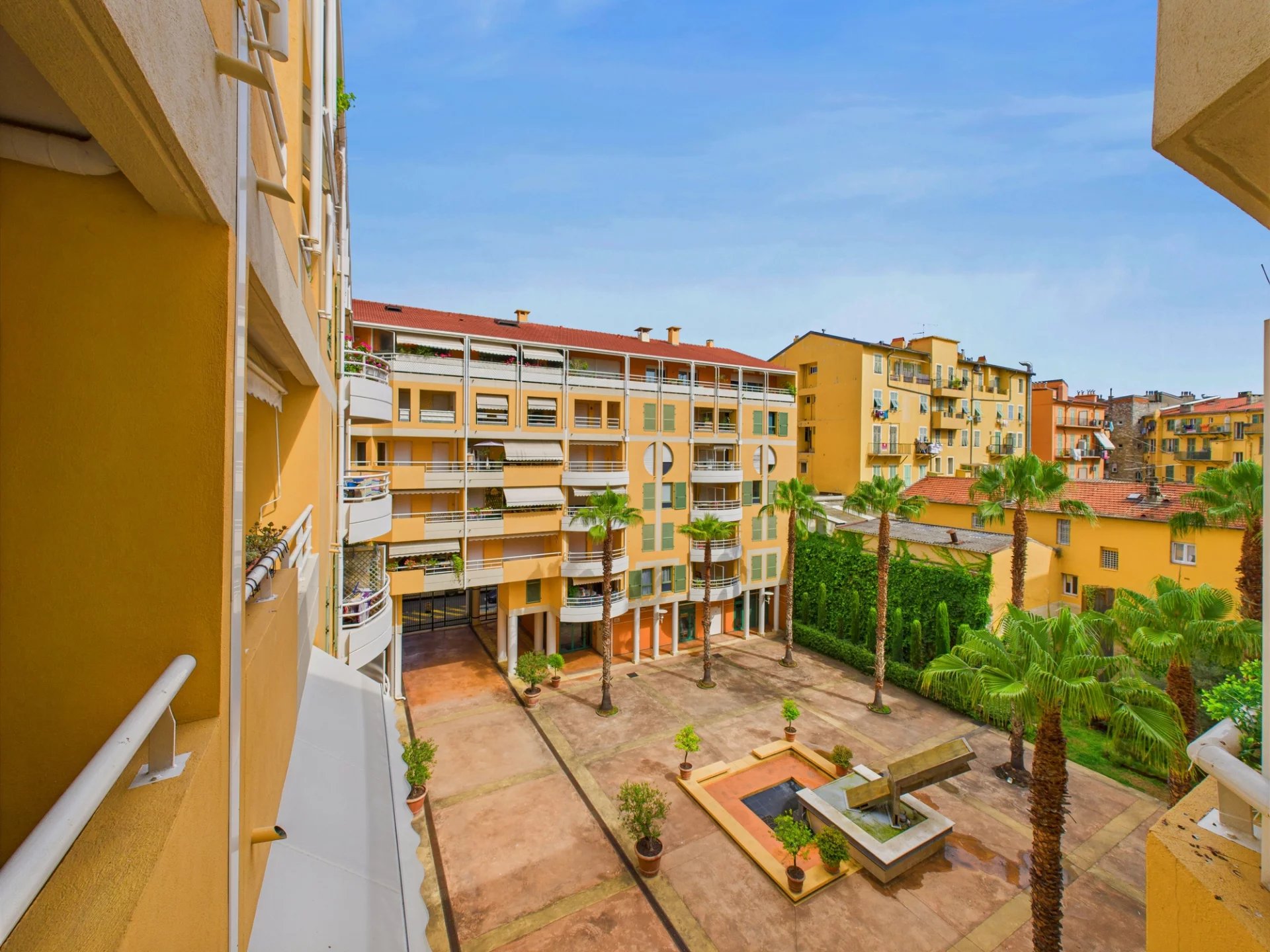 Appartement 2 pièces – Rue François Guisol PORT NICEA – NICE