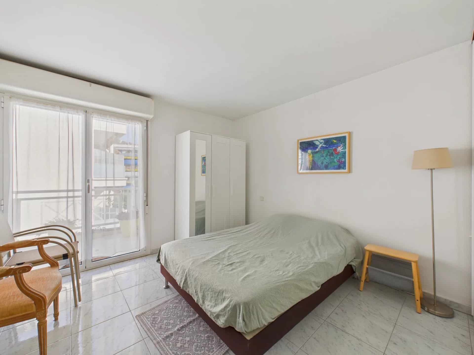 LOCATION ETUDIANTE – 2 PIECES AVEC TERRASSE – 17 IMPASSE JEANNE MARLIN – NICE PORT