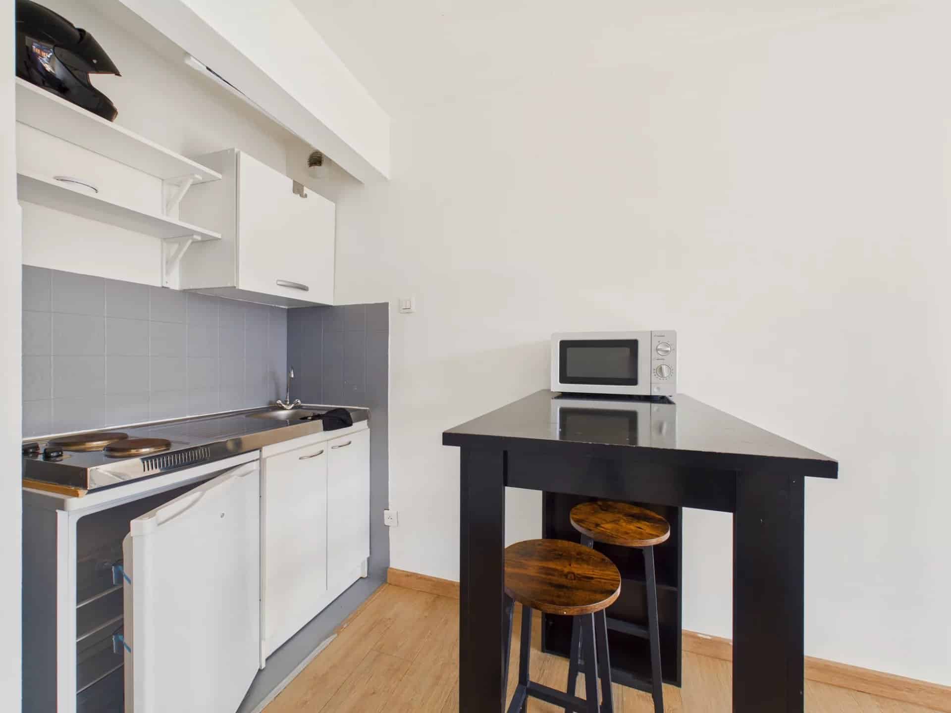 STUDIO MEUBLE – 1 RUE FULCONIS – NICE PASTEUR