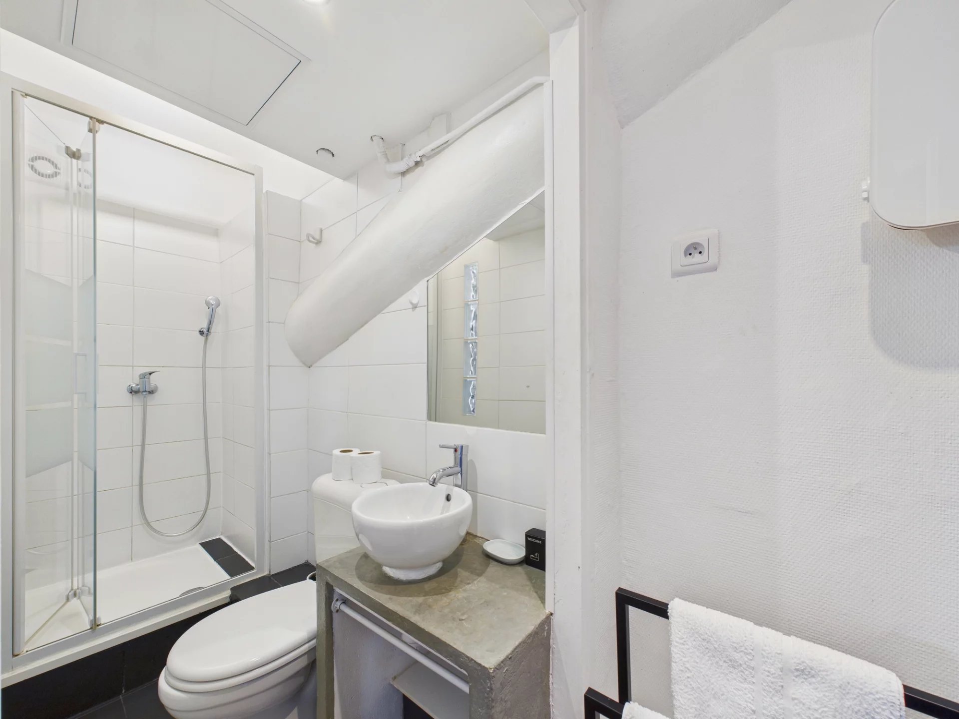 Appartement STUDIO 20m² – Rue Foresta – NICE LE PORT