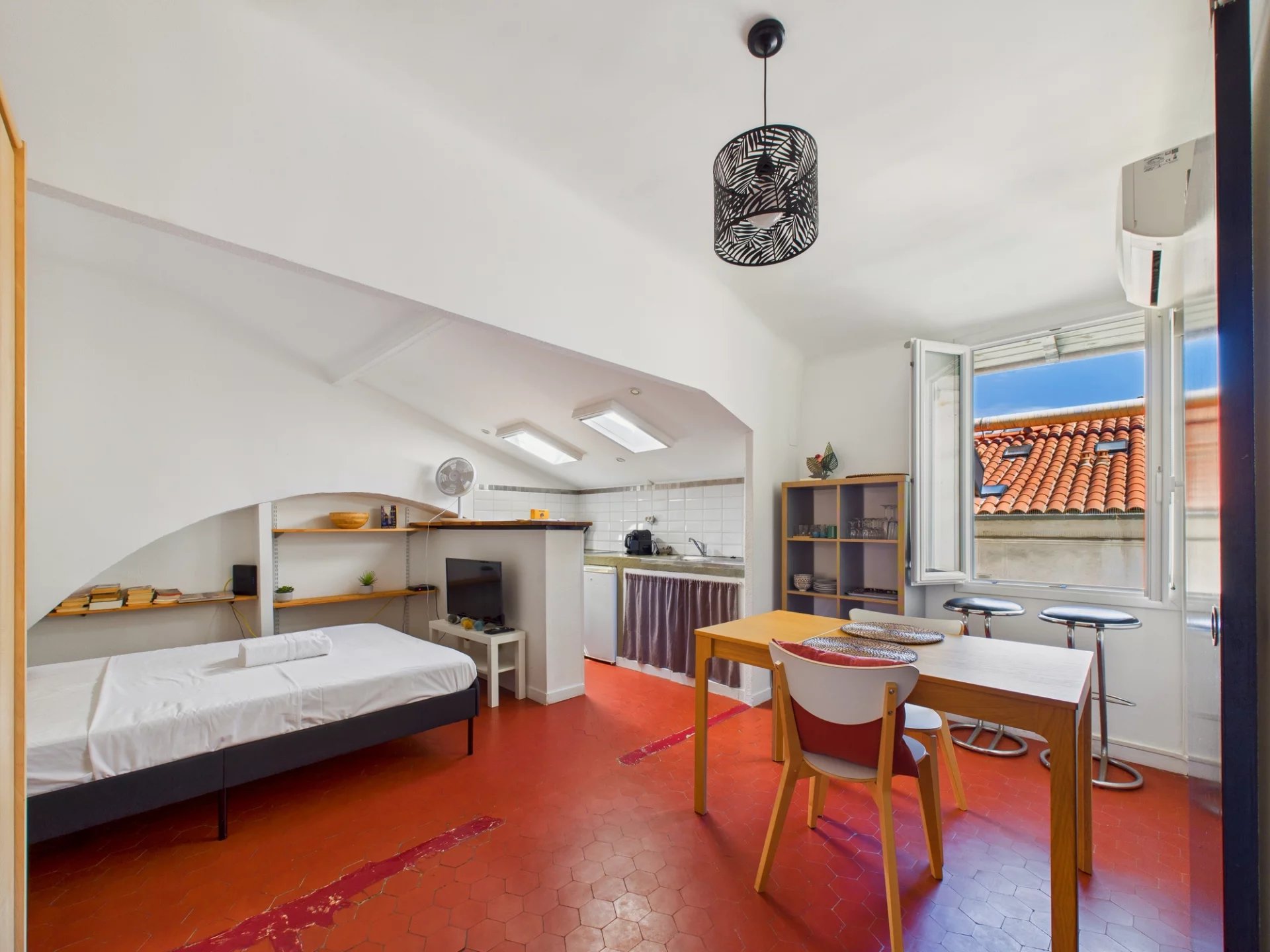 Appartement STUDIO 20m² – Rue Foresta – NICE LE PORT