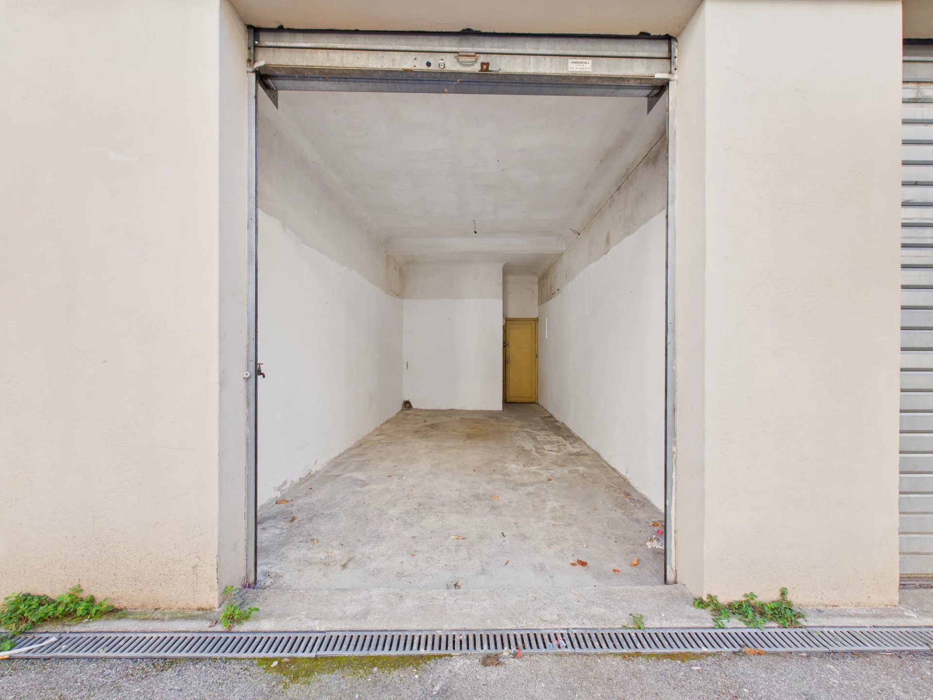 GARAGE – 77 BIS BD GAMBETTA – NICE