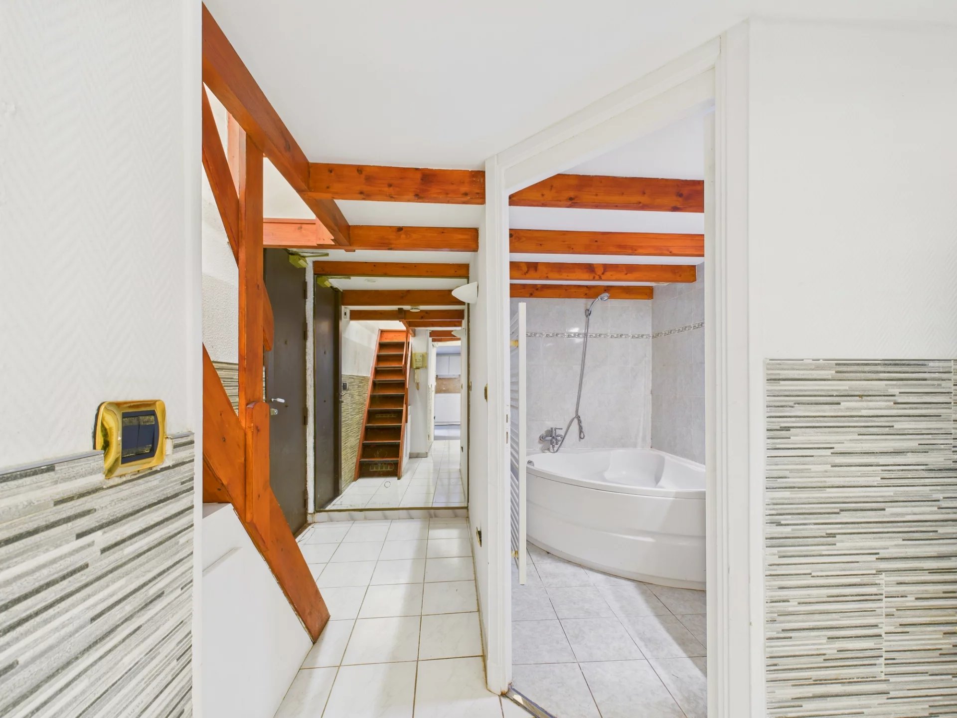 Appartement STUDIO – Rue de Russie – NICE Centre