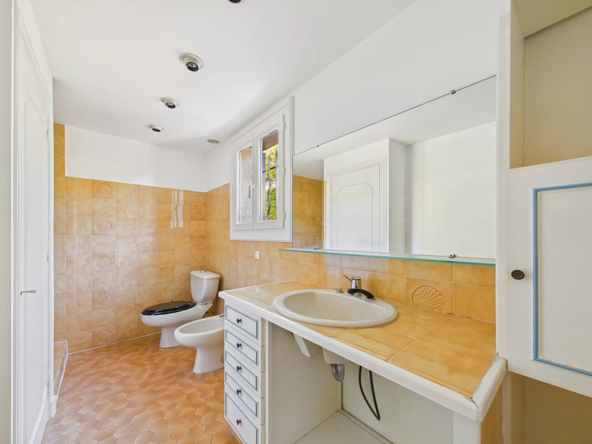 Villa individuelle 199m² avec Piscine + 1857m² de Jardin – LA COLLE SUR LOUP