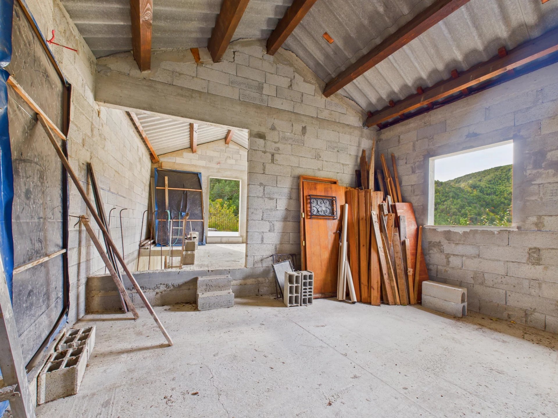 Maison de village à terminer – Terrains – Gorblaou-St-Colomban – Lantosque