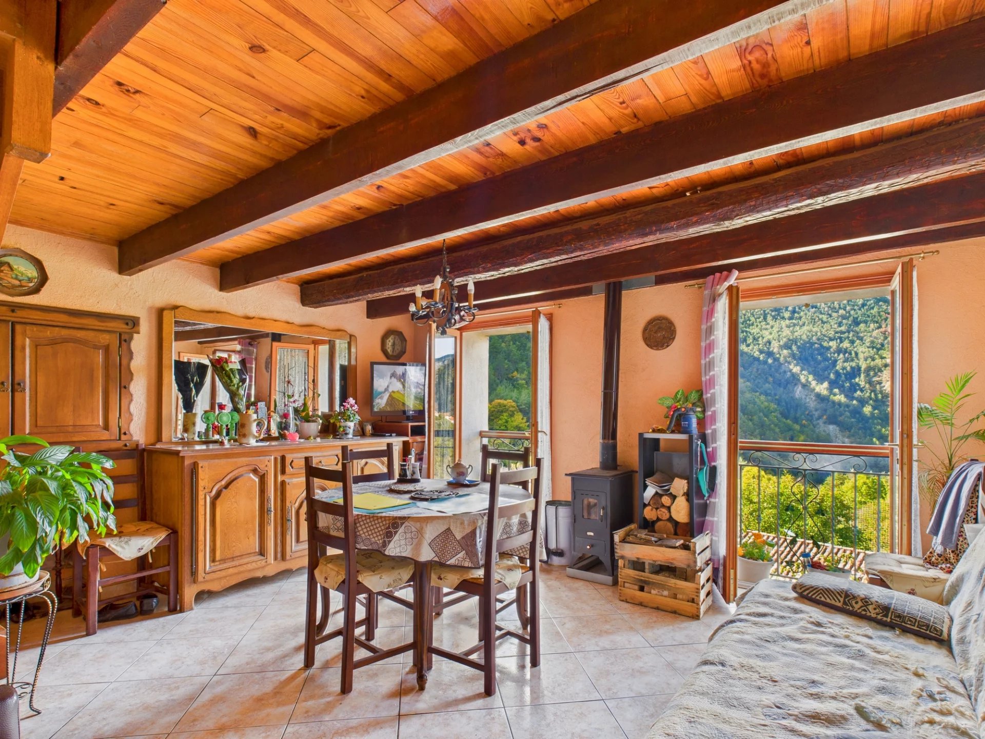 Appartement 2 pièces Terrasse 80m² – Gorblaou – St Colomban –  – LANTOSQUE