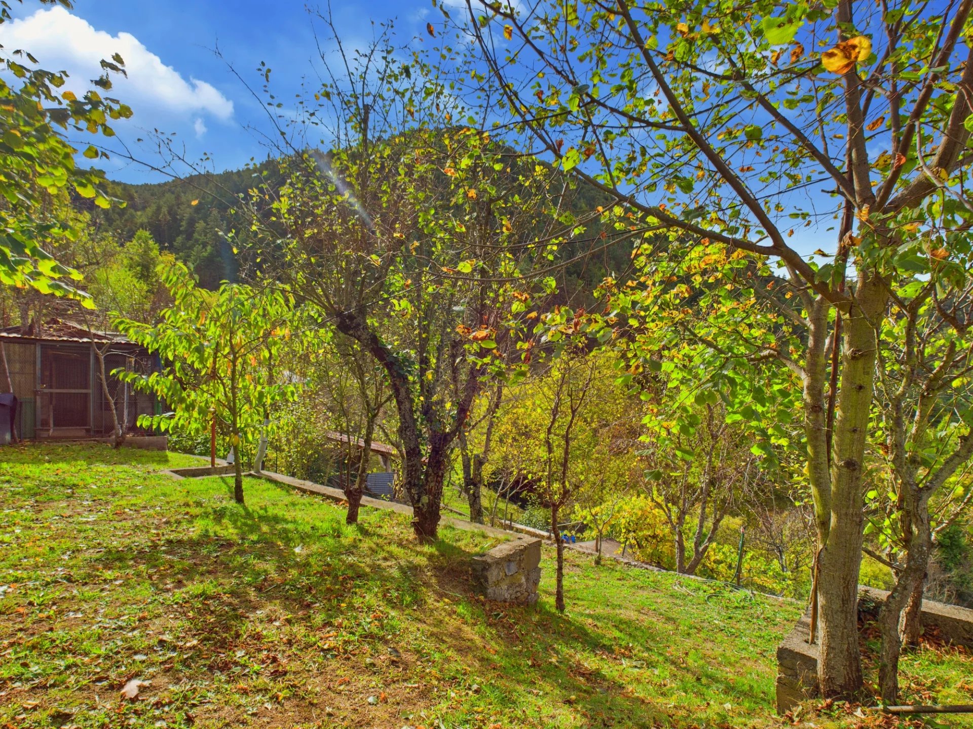 Maison de village à terminer – Terrains – Gorblaou-St-Colomban – Lantosque