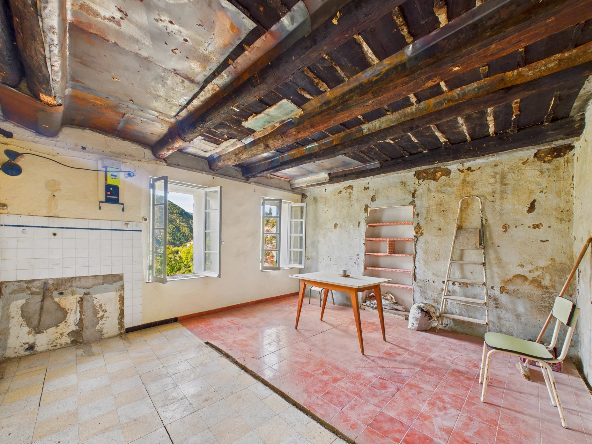 Maison de village à terminer – Terrains – Gorblaou-St-Colomban – Lantosque