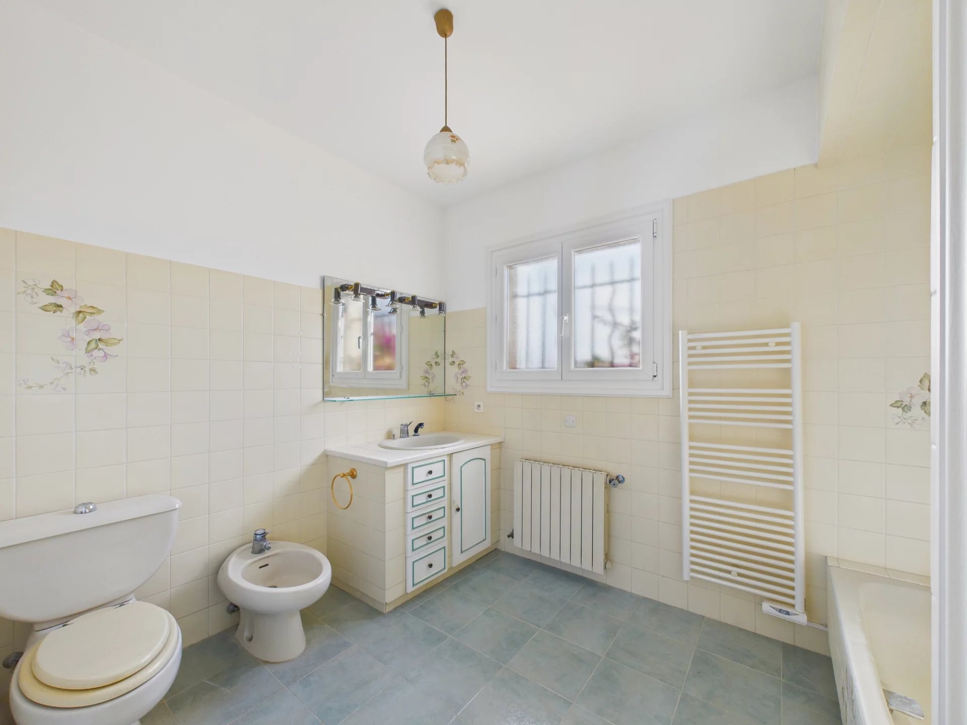 Villa individuelle 199m² avec Piscine + 1857m² de Jardin – LA COLLE SUR LOUP