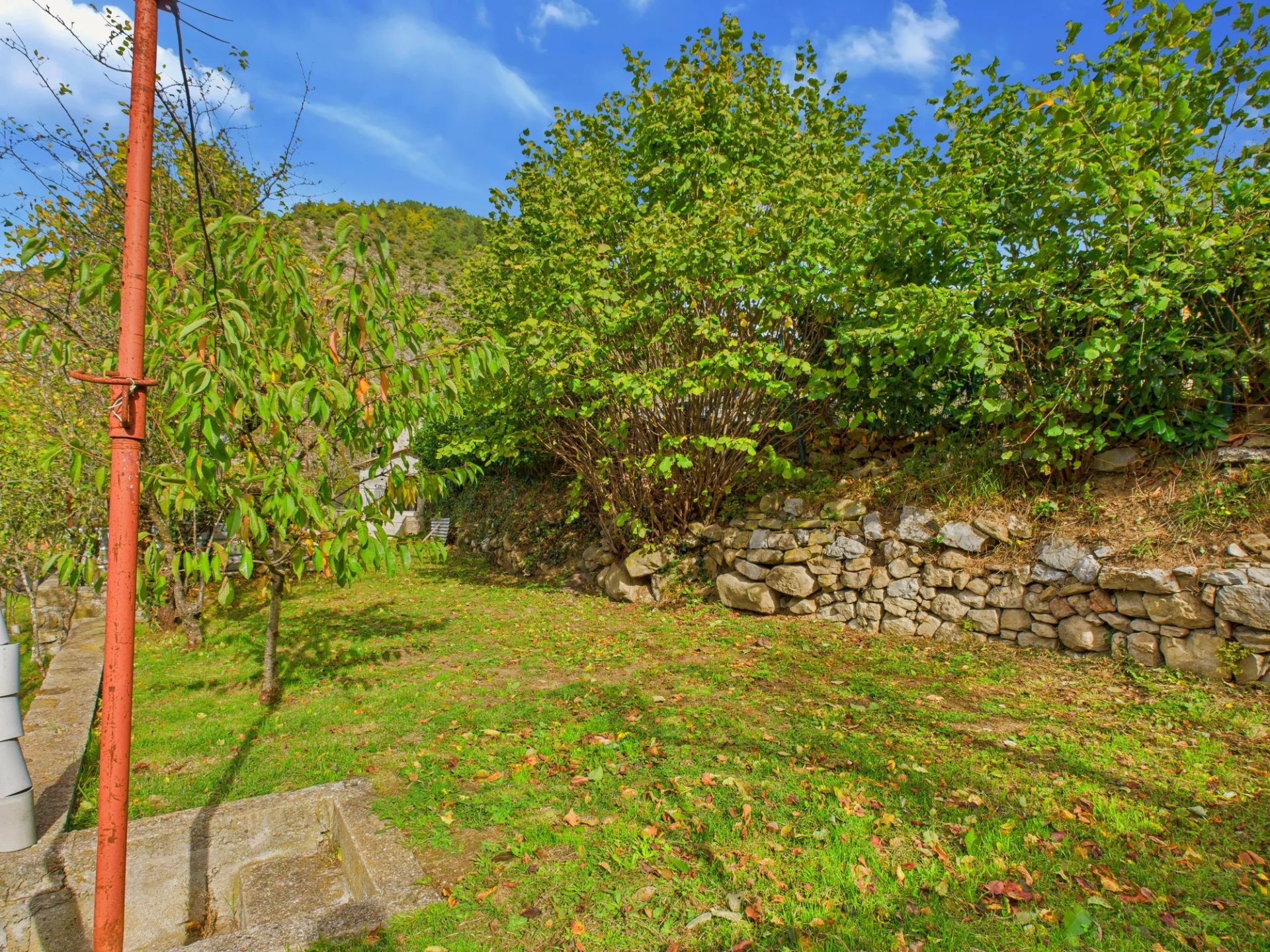 Maison de village à terminer – Terrains – Gorblaou-St-Colomban – Lantosque
