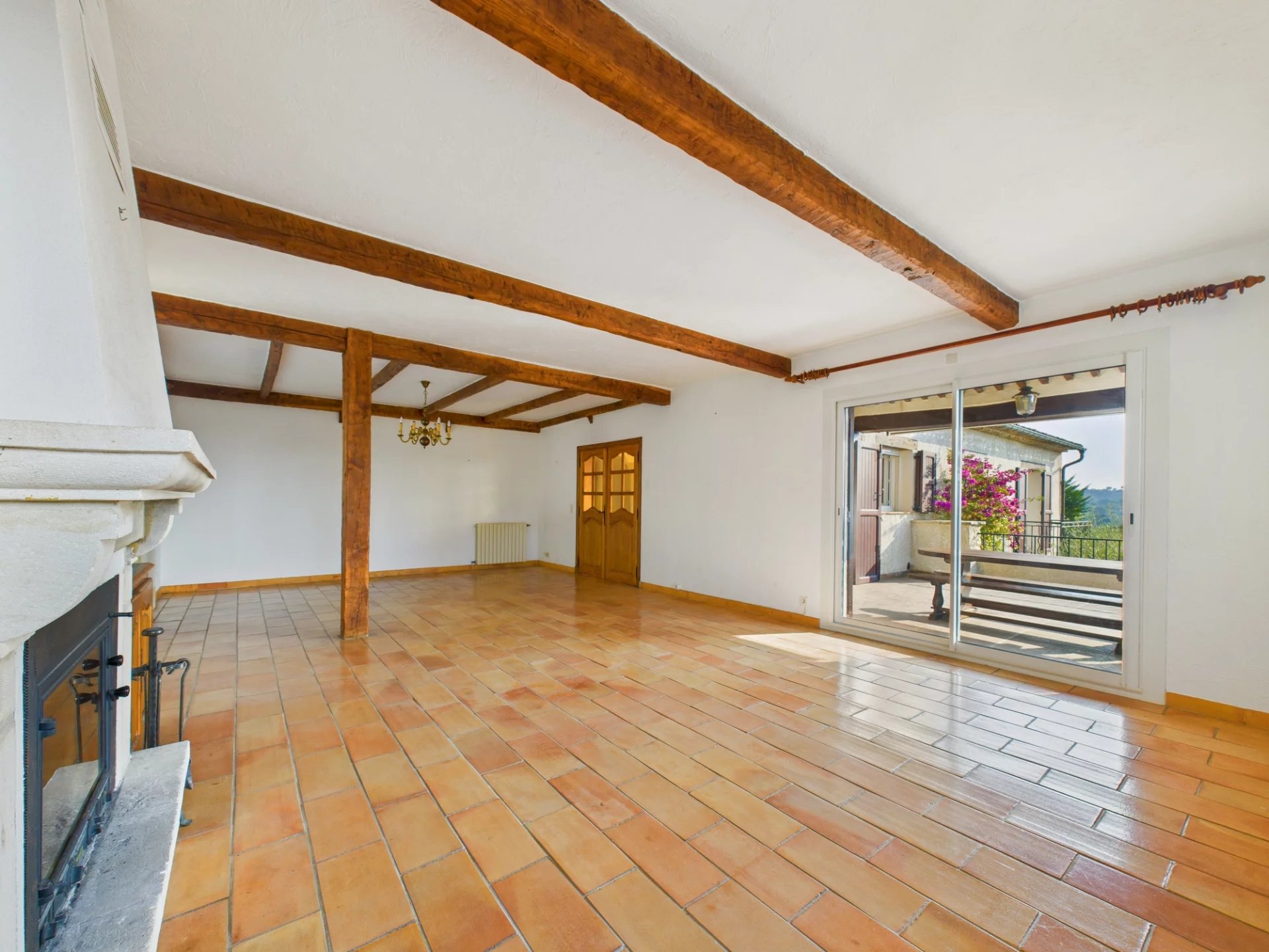 Villa individuelle 199m² avec Piscine + 1857m² de Jardin – LA COLLE SUR LOUP