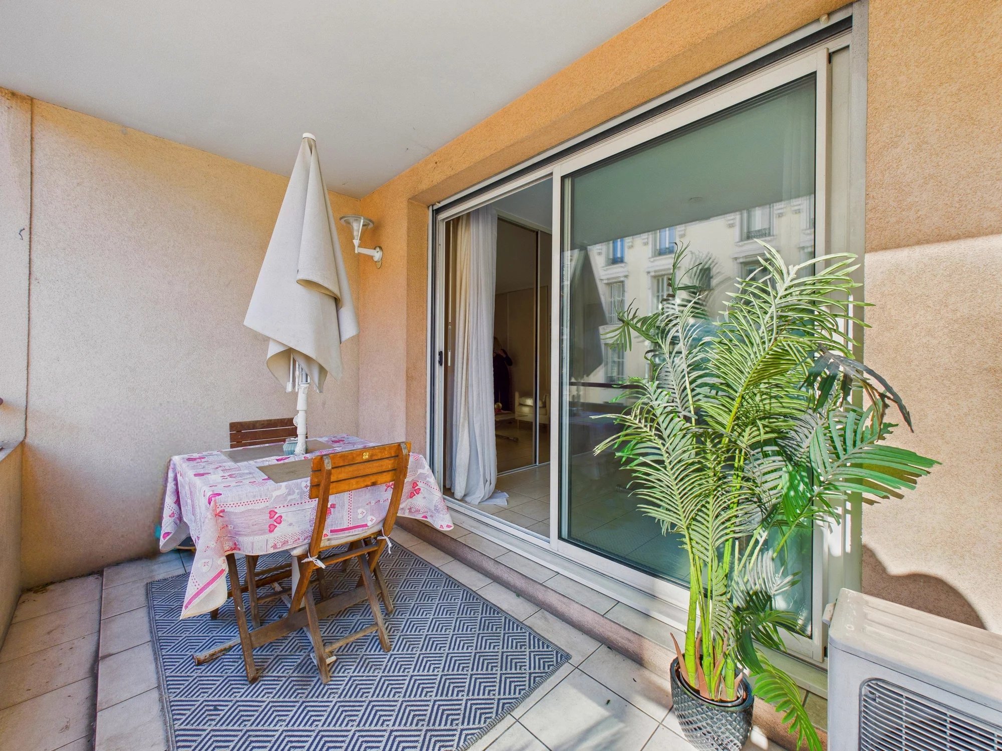 Appartement studio + terrasse – Rue Richelmi – NICE Riquier