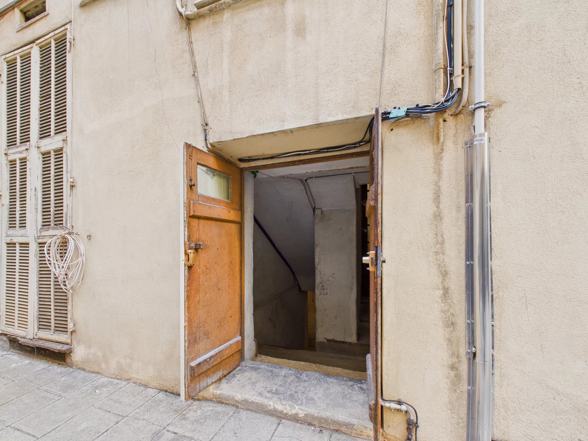 Cave – 17 Rue Auguste Gal – NICE