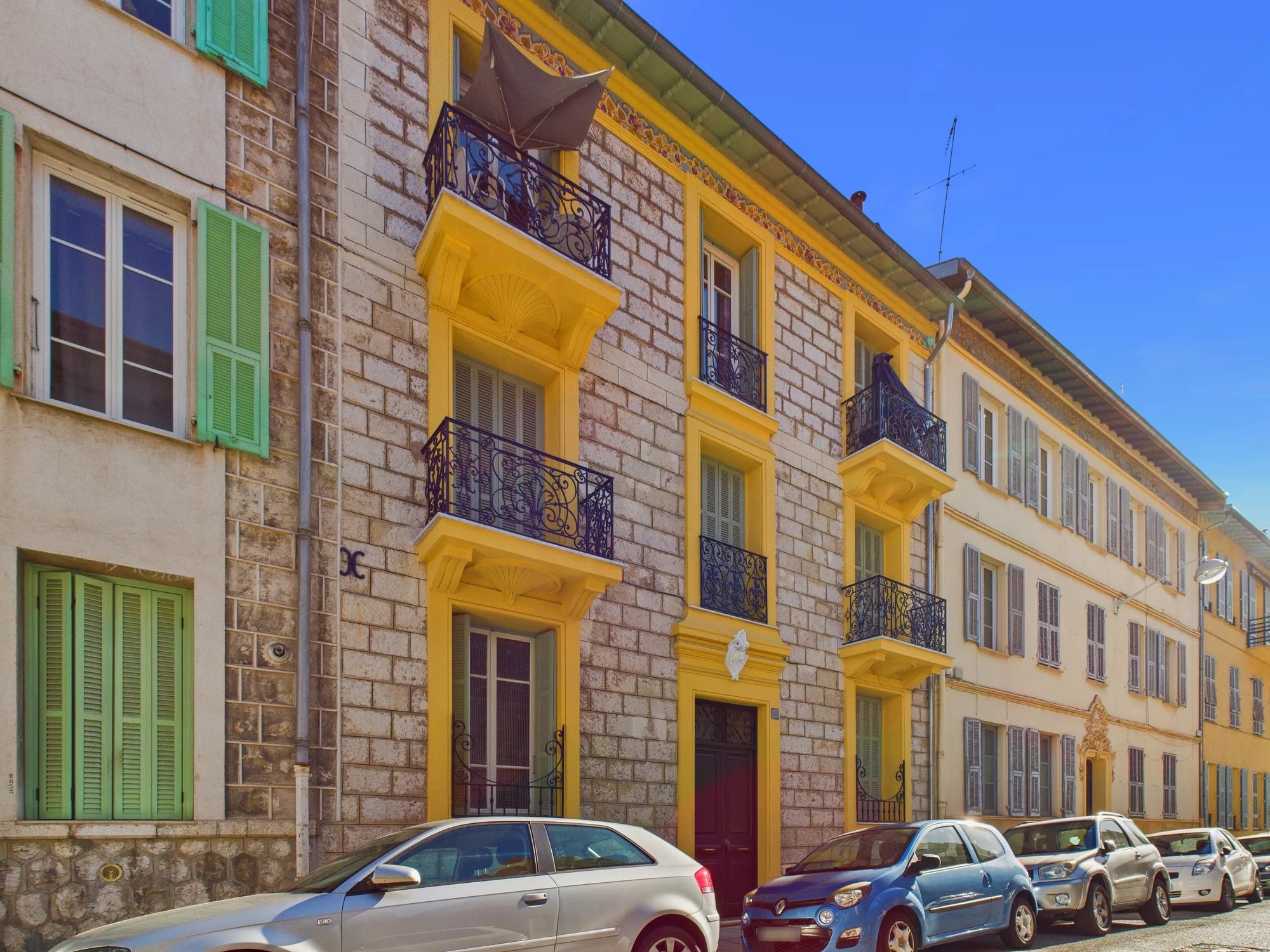 Appartement 2 pièces + grande cave – Rue Cros de Capeu – NICE