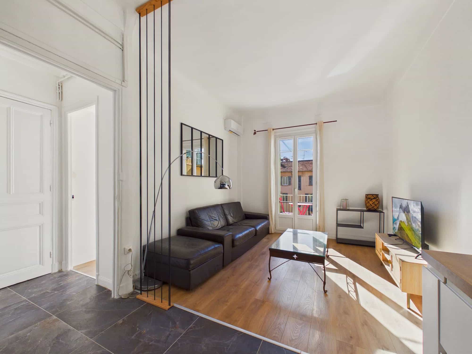 Appartement 2 pièces – Rue Léotardi NICE Riquier