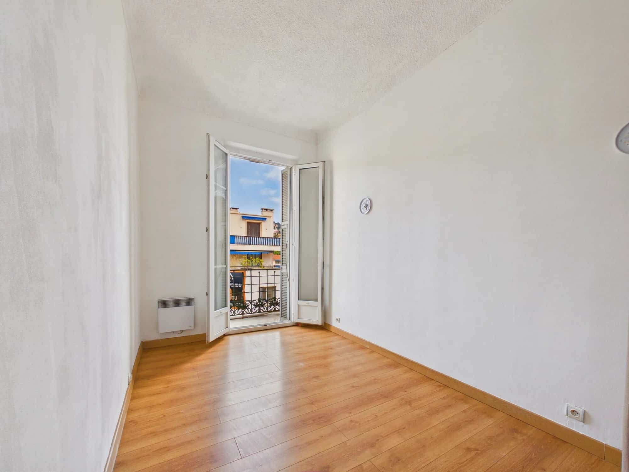 Appartement 3 pièces dernier étage – Bd Stalingrad NICE Le Port