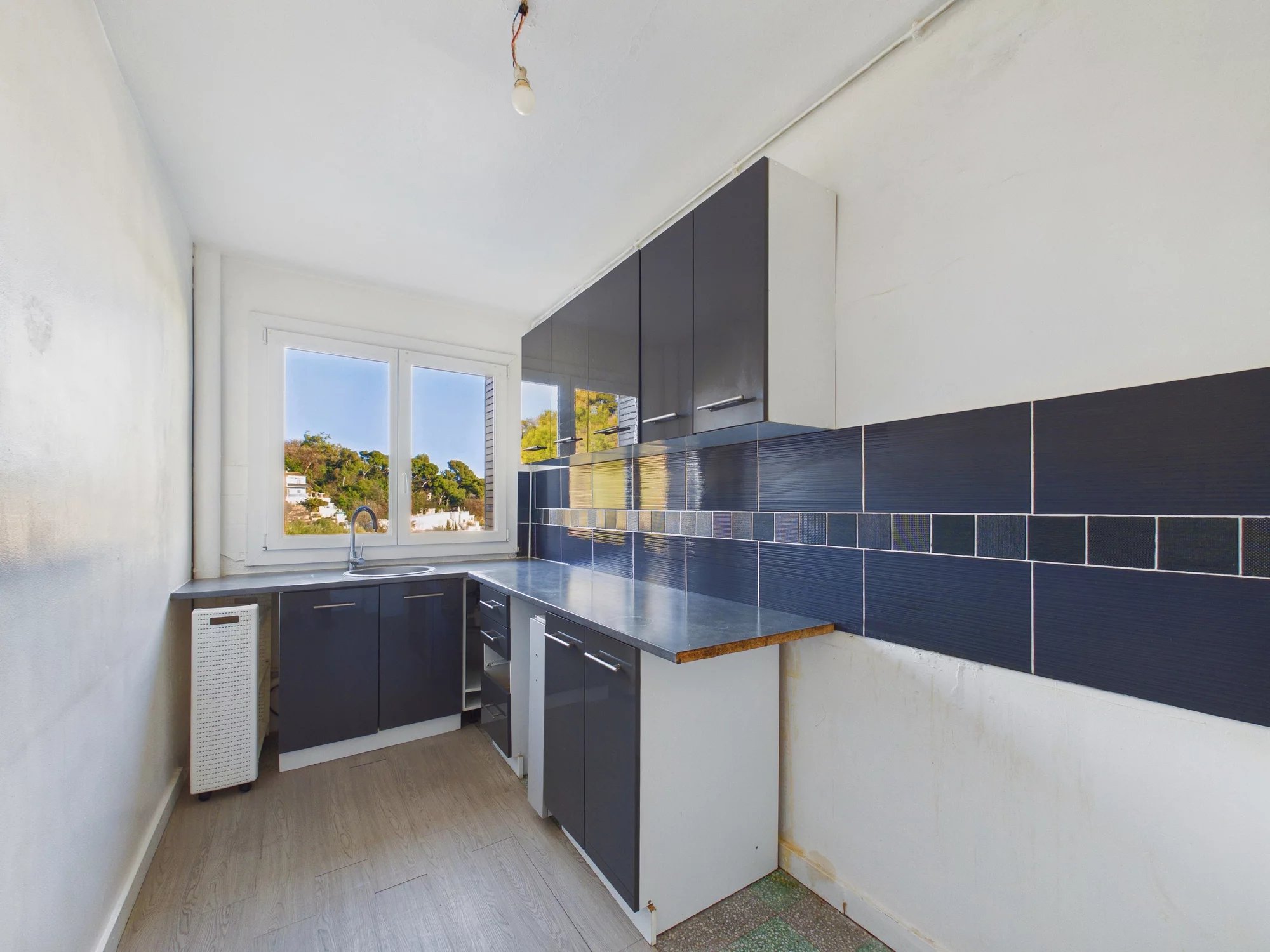 Appartement 4 pièces + cave – Bd Henri Sappia – NICE