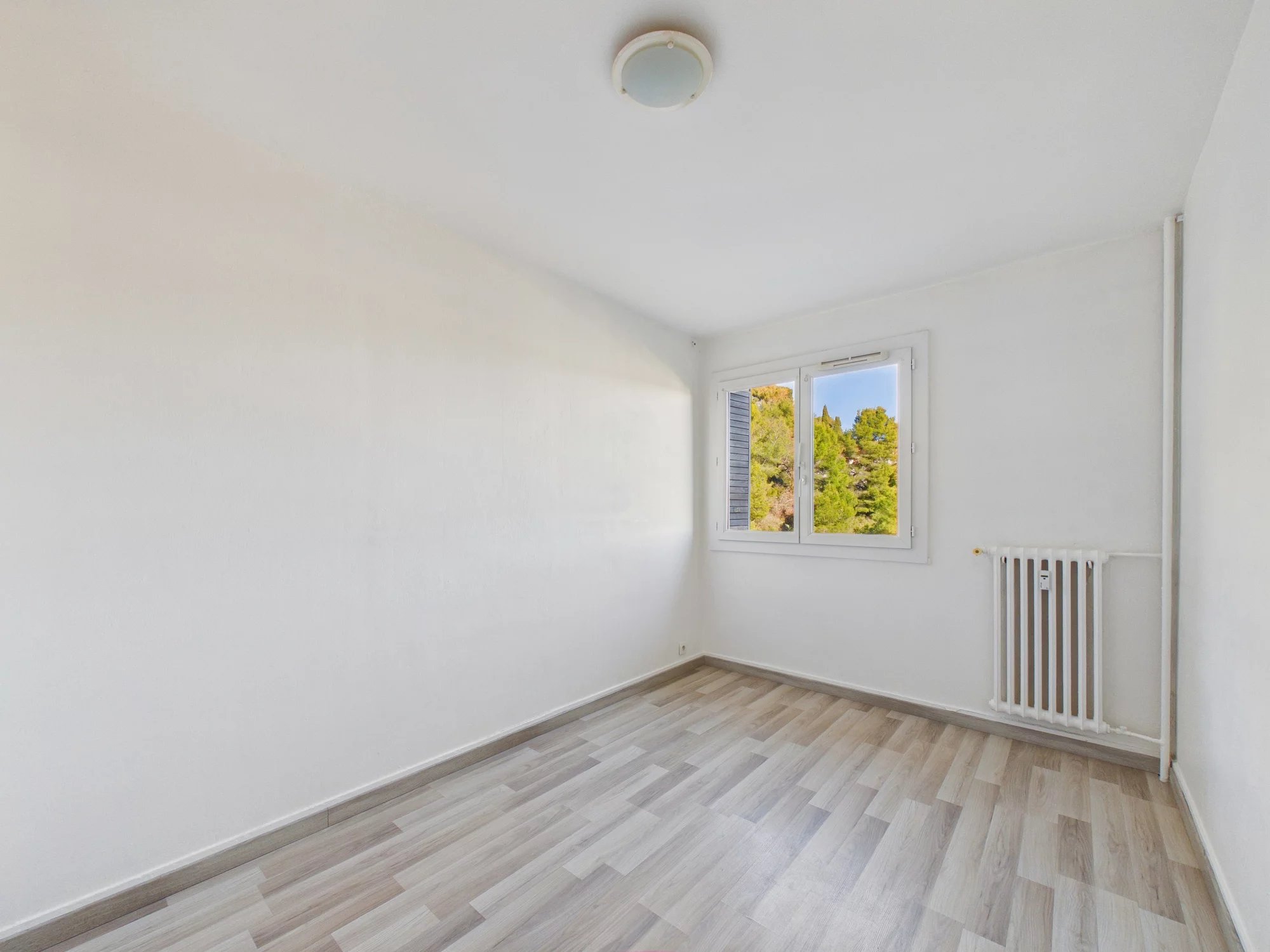 Appartement 4 pièces + cave – Bd Henri Sappia – NICE