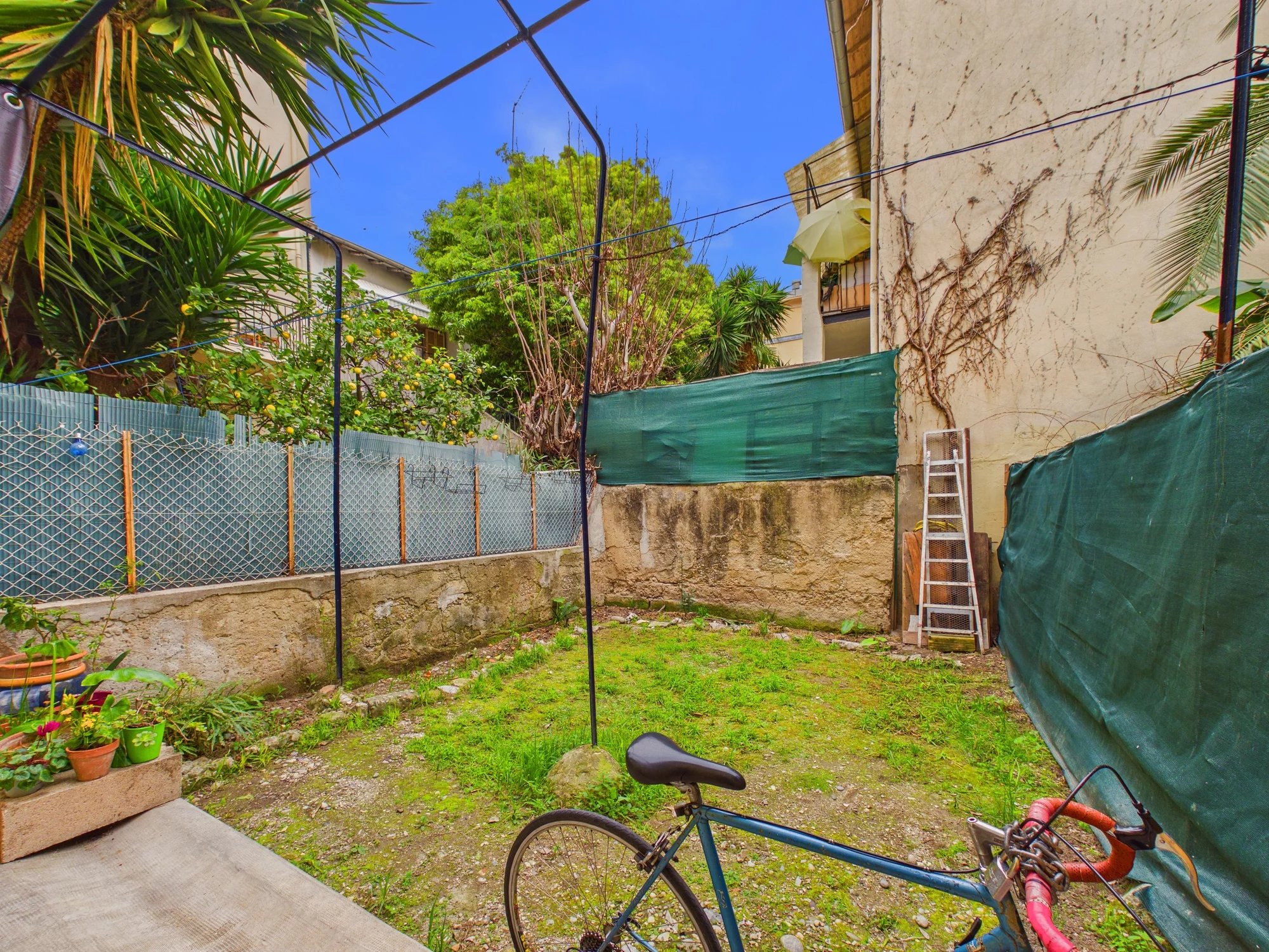 Appartement 2 pièces + grande cave + Jardin – Rue Cros de Capeu – NICE