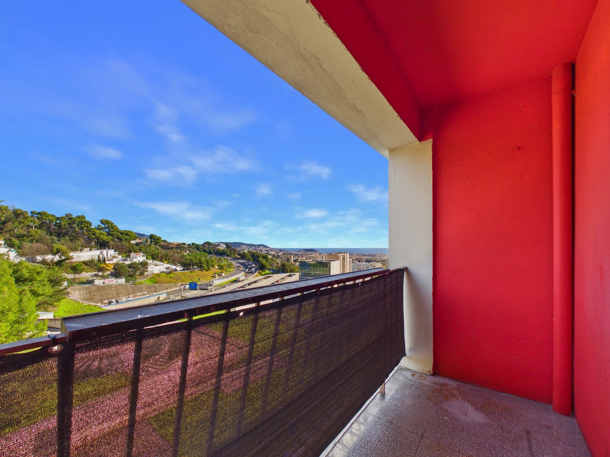 Appartement 4 pièces + cave – Bd Henri Sappia – NICE