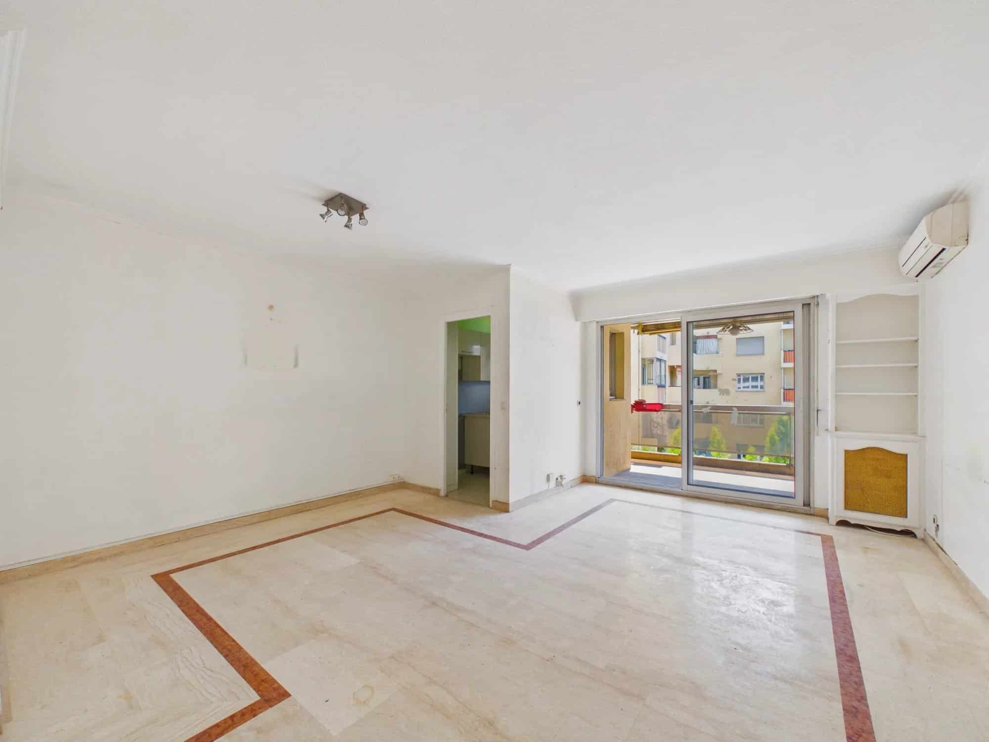 Appartement 2 pièces + Terrasse – Av Valentiny – NICE