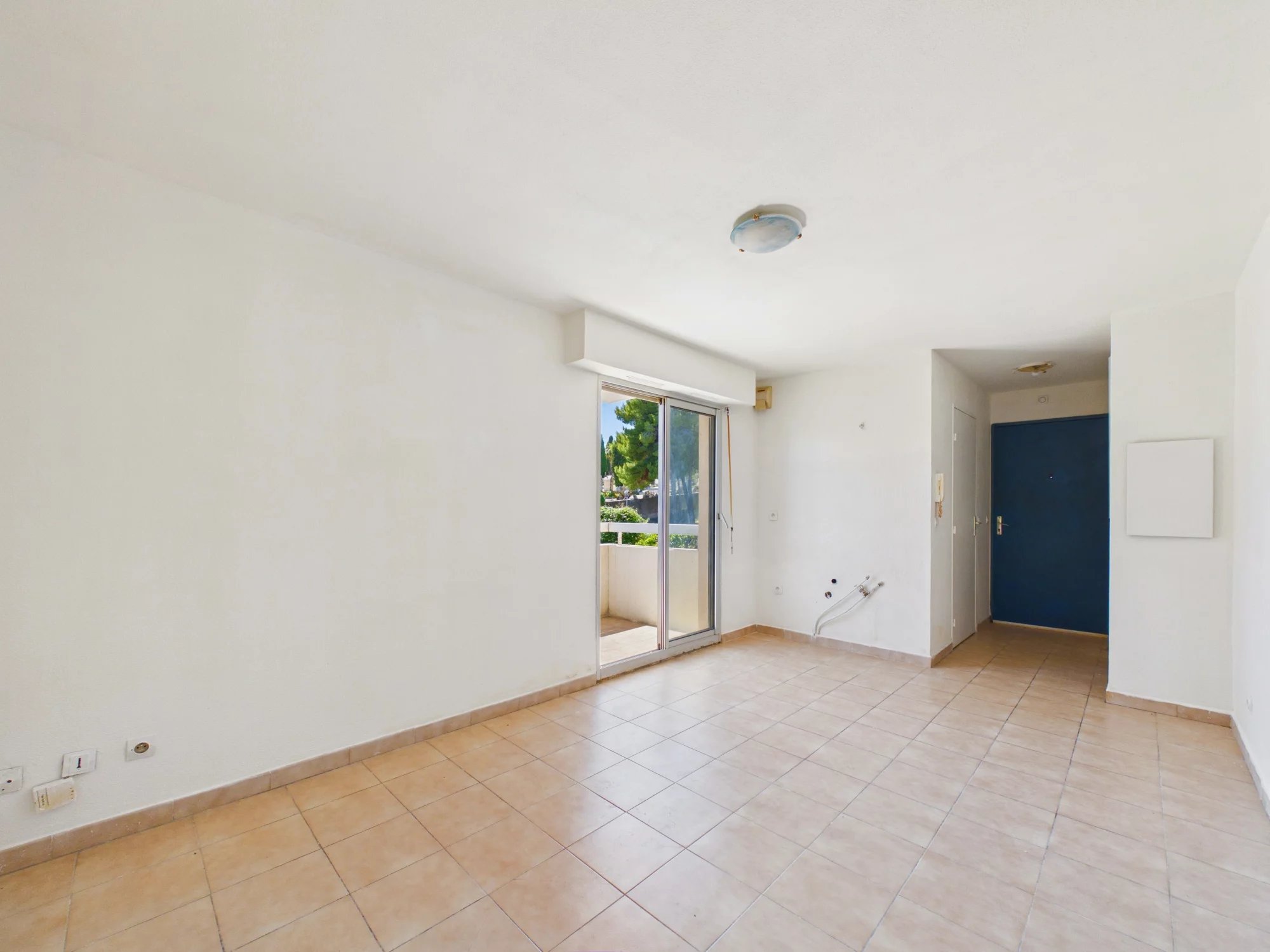 Appartement STUDIO – Av Ste Marguerite – NICE