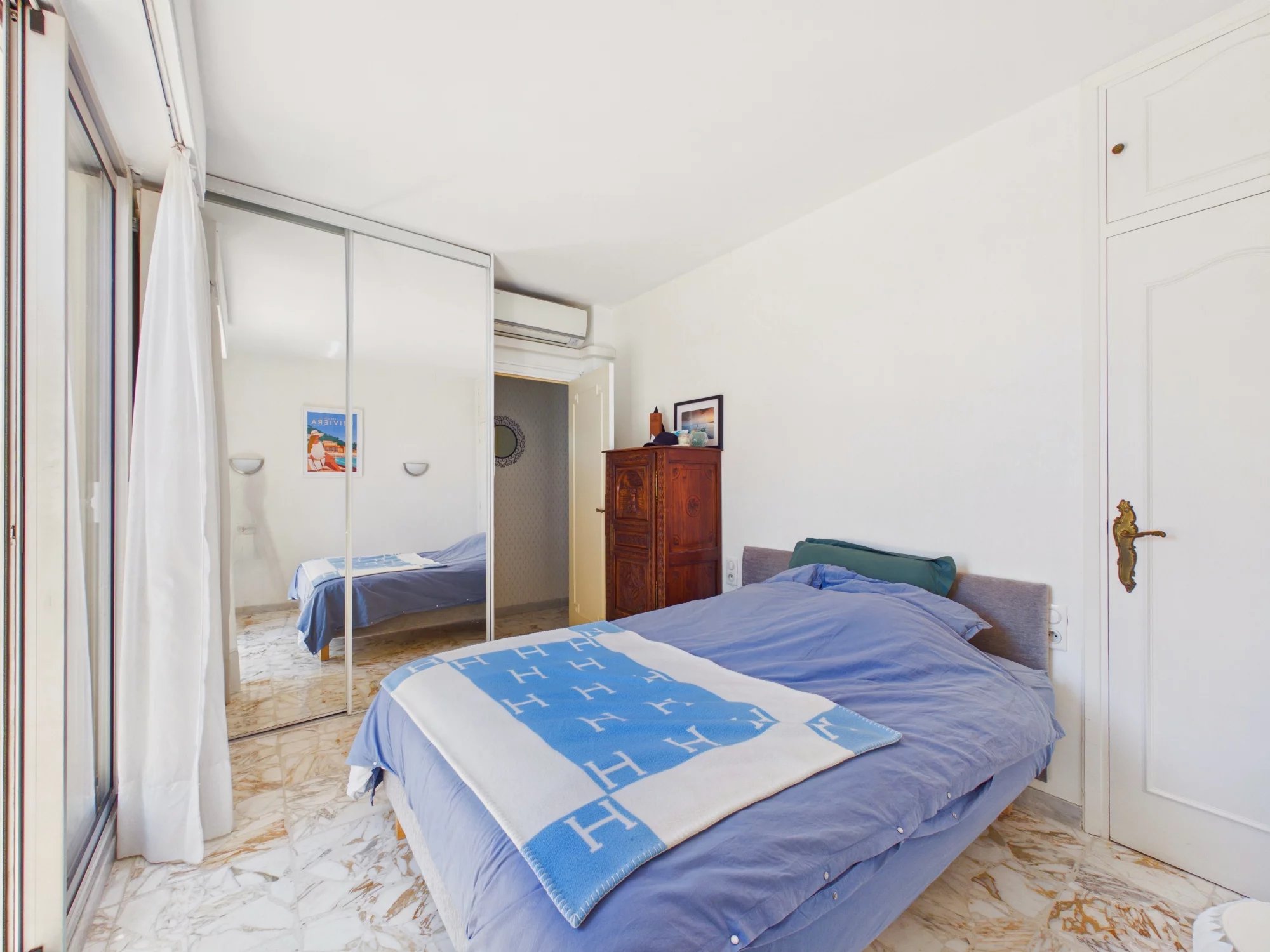 Appartement 4 pièces Dernier Etage – Terrasse 150m² – St Sylvestre – NICE