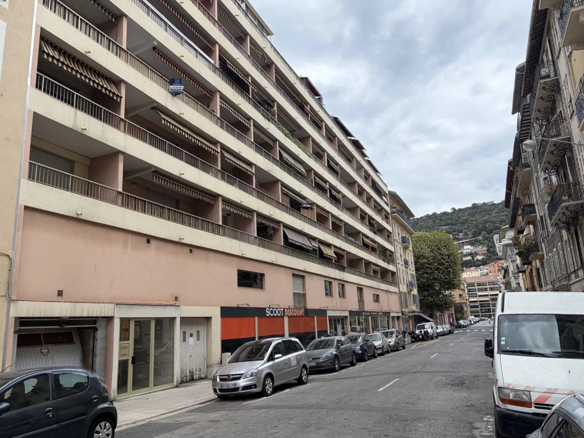 Place de parking accès de plain-pied – Nice Riquier