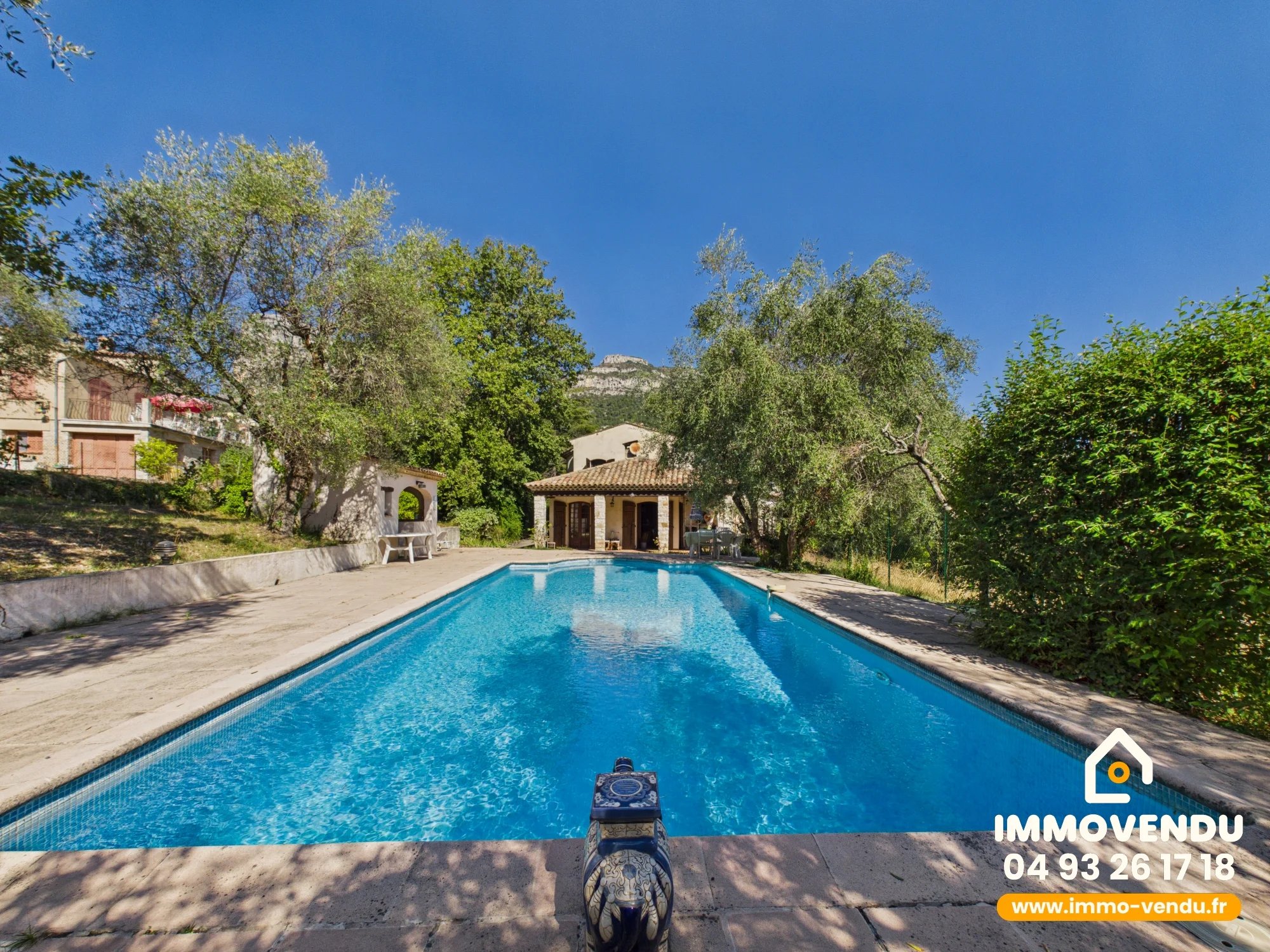 Maison 201,74² Terrain 1.781m² Piscine – La Gaude