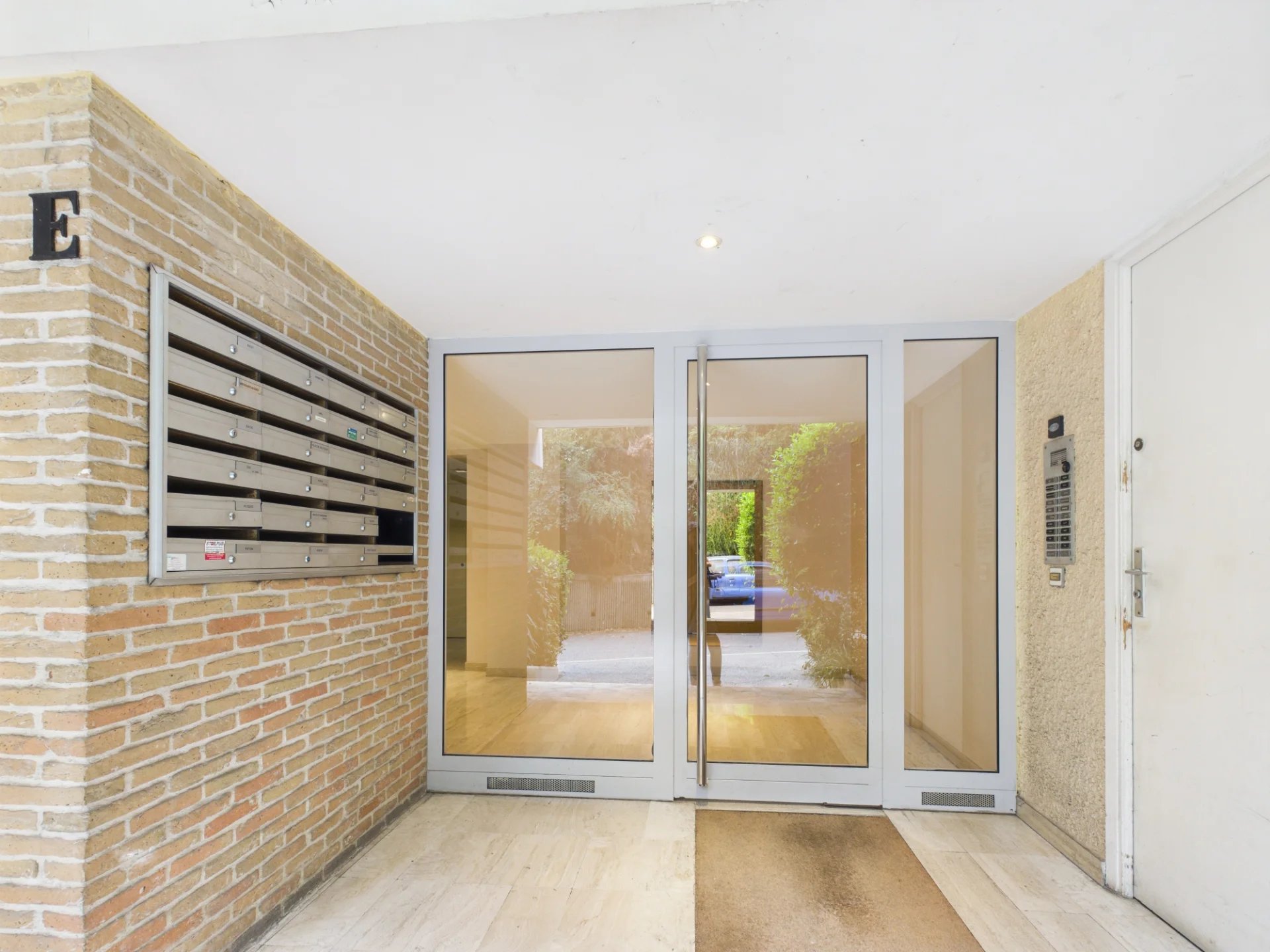 NICE STE MARGUERITE – STUDIO RDC – TERRASSE CAVE PARKING