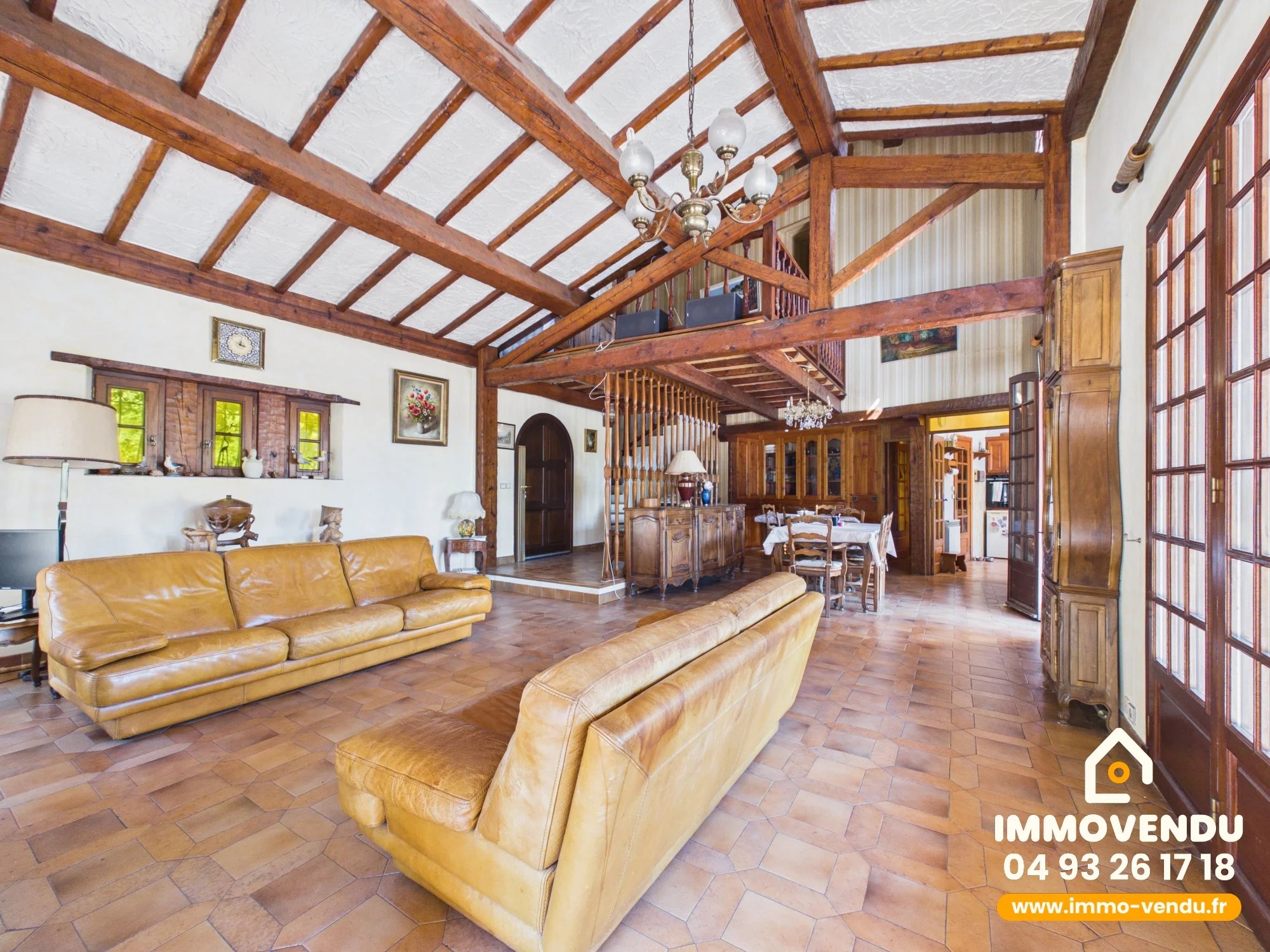 Maison 201,74² Terrain 1.781m² Piscine – La Gaude